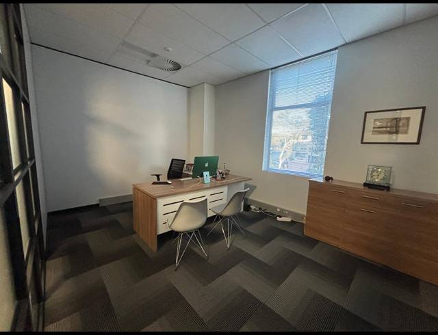 765M² OFFICE TO LET IN DURBANVILLE CENTRAL